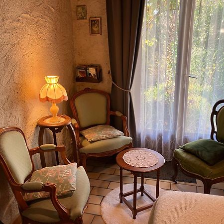 Bed and Breakfast La Maréchalerie à Monthodon Extérieur photo