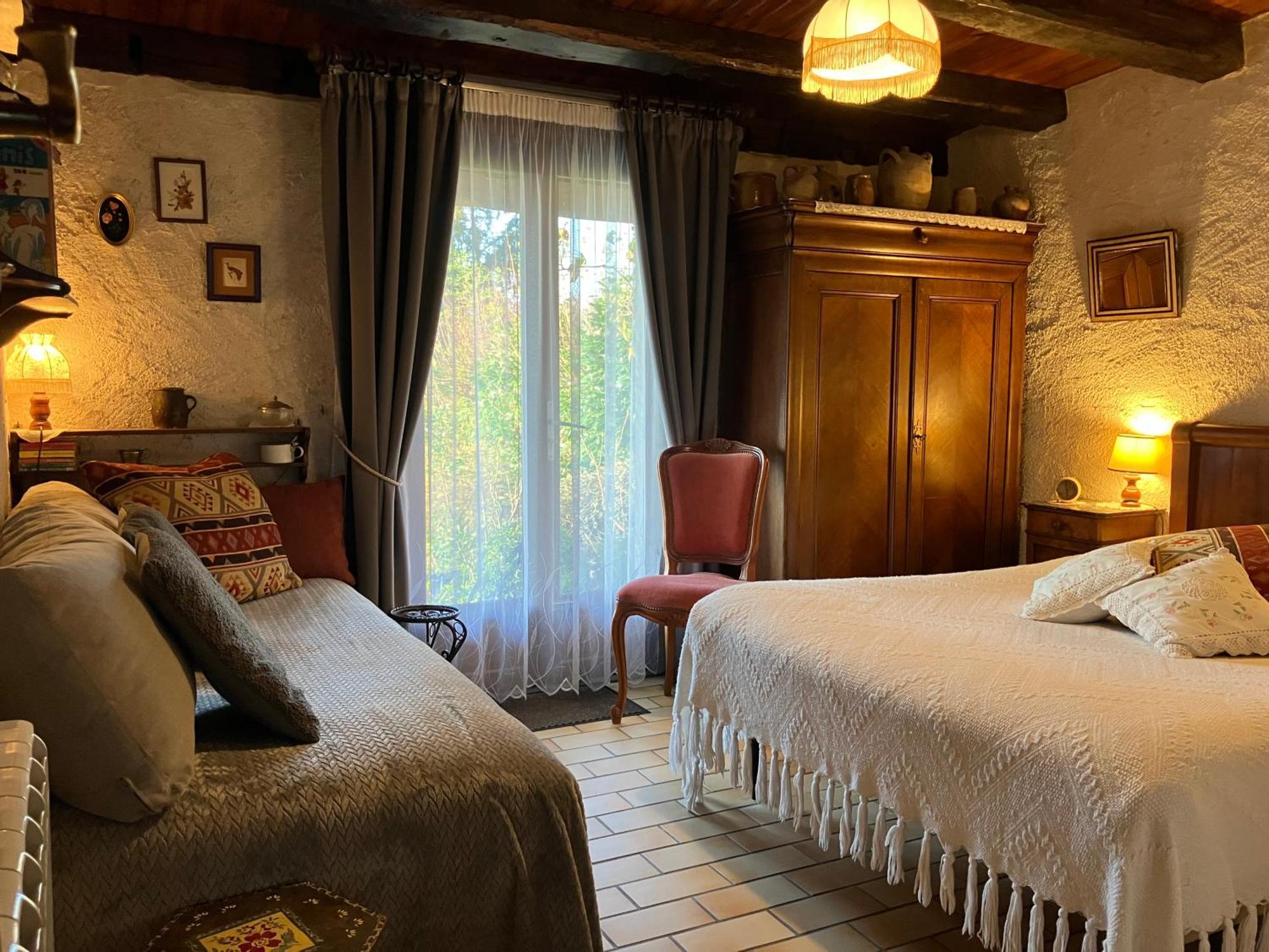 Bed and Breakfast La Maréchalerie à Monthodon Extérieur photo